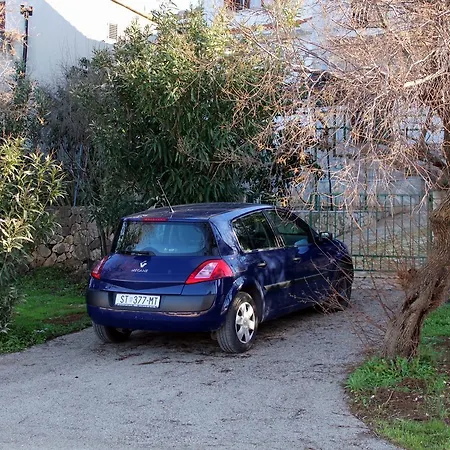 5982a * Vinišće